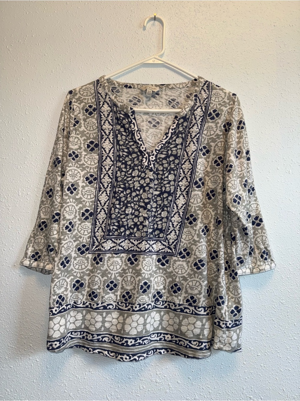Lucky Brand Navy and Cream Printed V-Neck Tunic